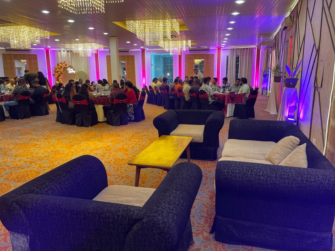 weddings-1779990512654-130